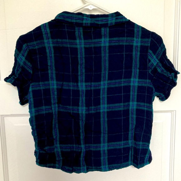 Wild Fable Cropped Button Up - Picture 3 of 5